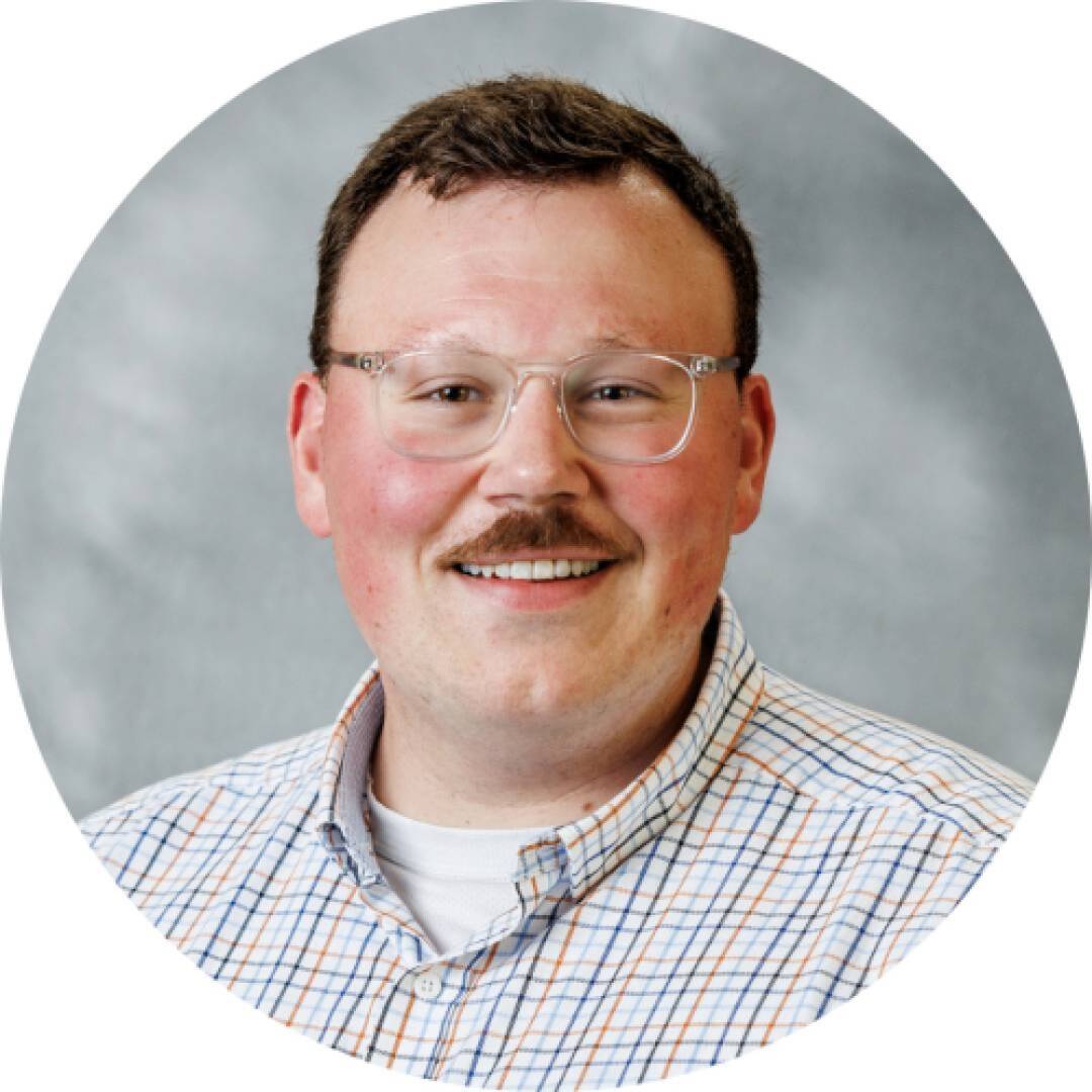 Andrew Deschaine headshot